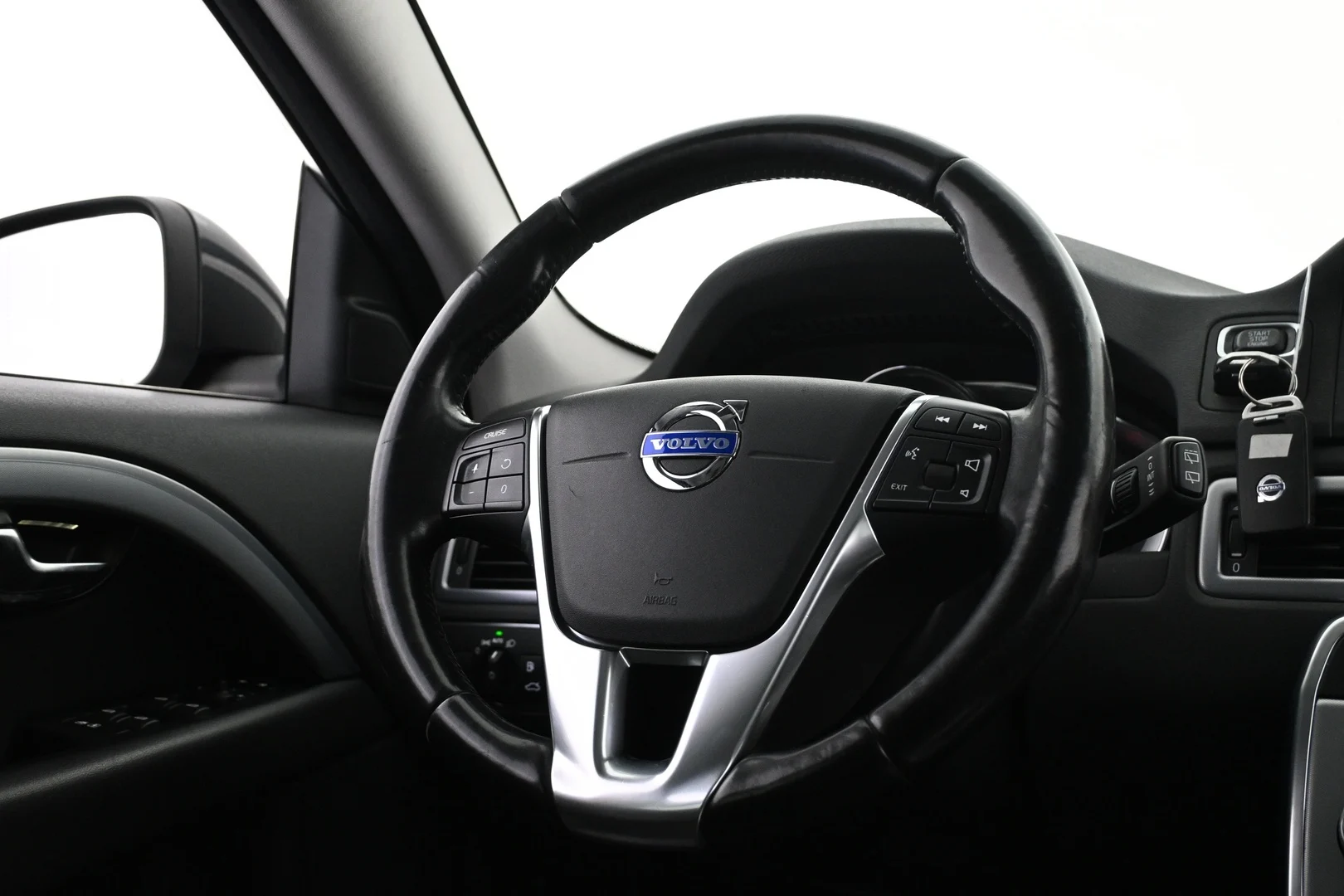 Car Image - 23smF5hK4wp7SYOQZSyV1d