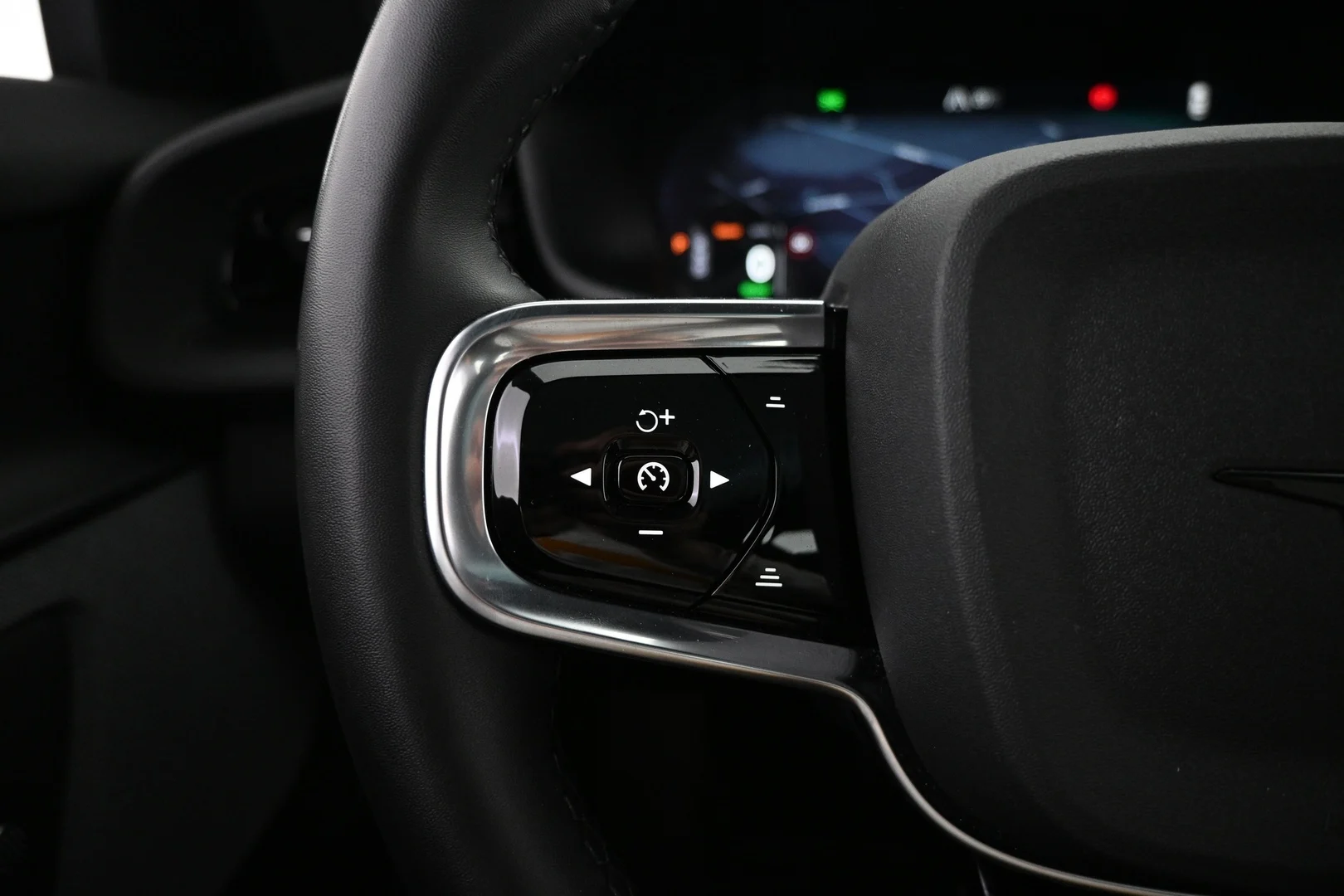 Car Image - 5oXcOeZqFJtm5gCFE43gOi