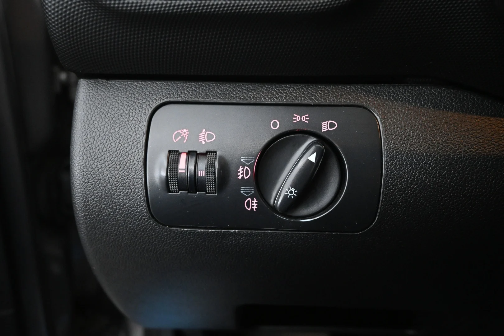 Car Image - 5ggEWI5lW3t7jYjBllg6fs