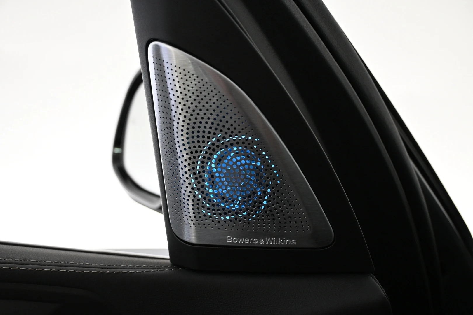 Car Image - 3Q3j5wEUcl6vJ9rBNymPUX