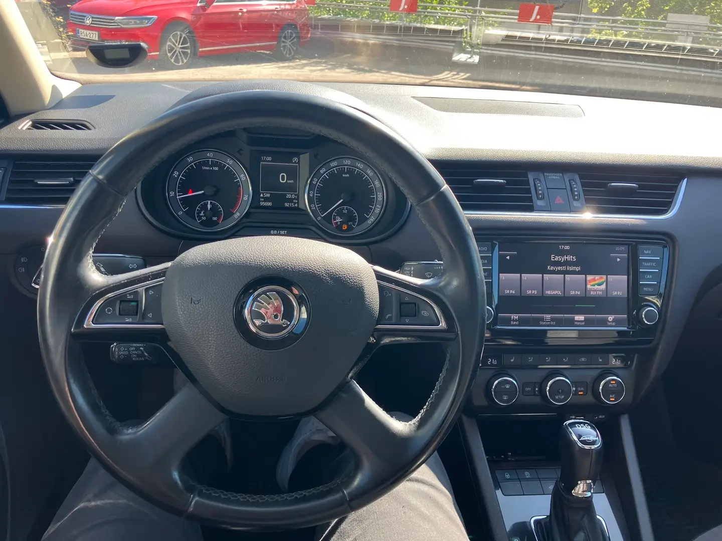 Car Image - 7r4JnTlrFq7YzJr8c2fRI6