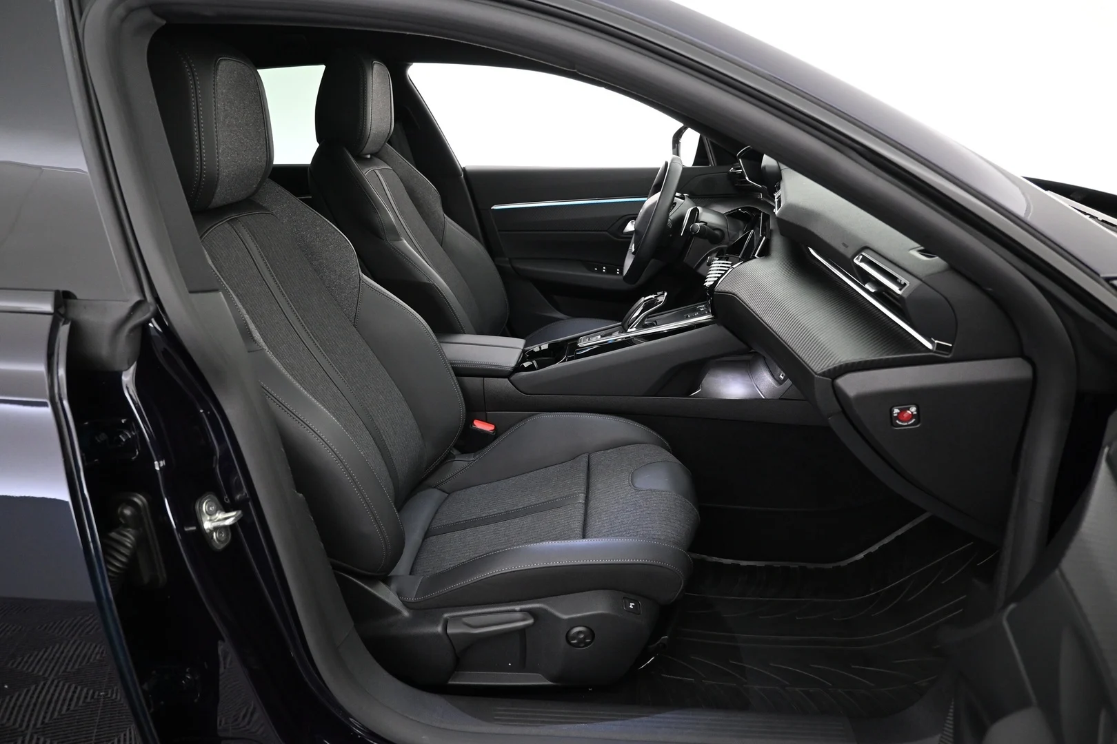 Car Image - 4DM4Eox0anCkDCPvehMQi3
