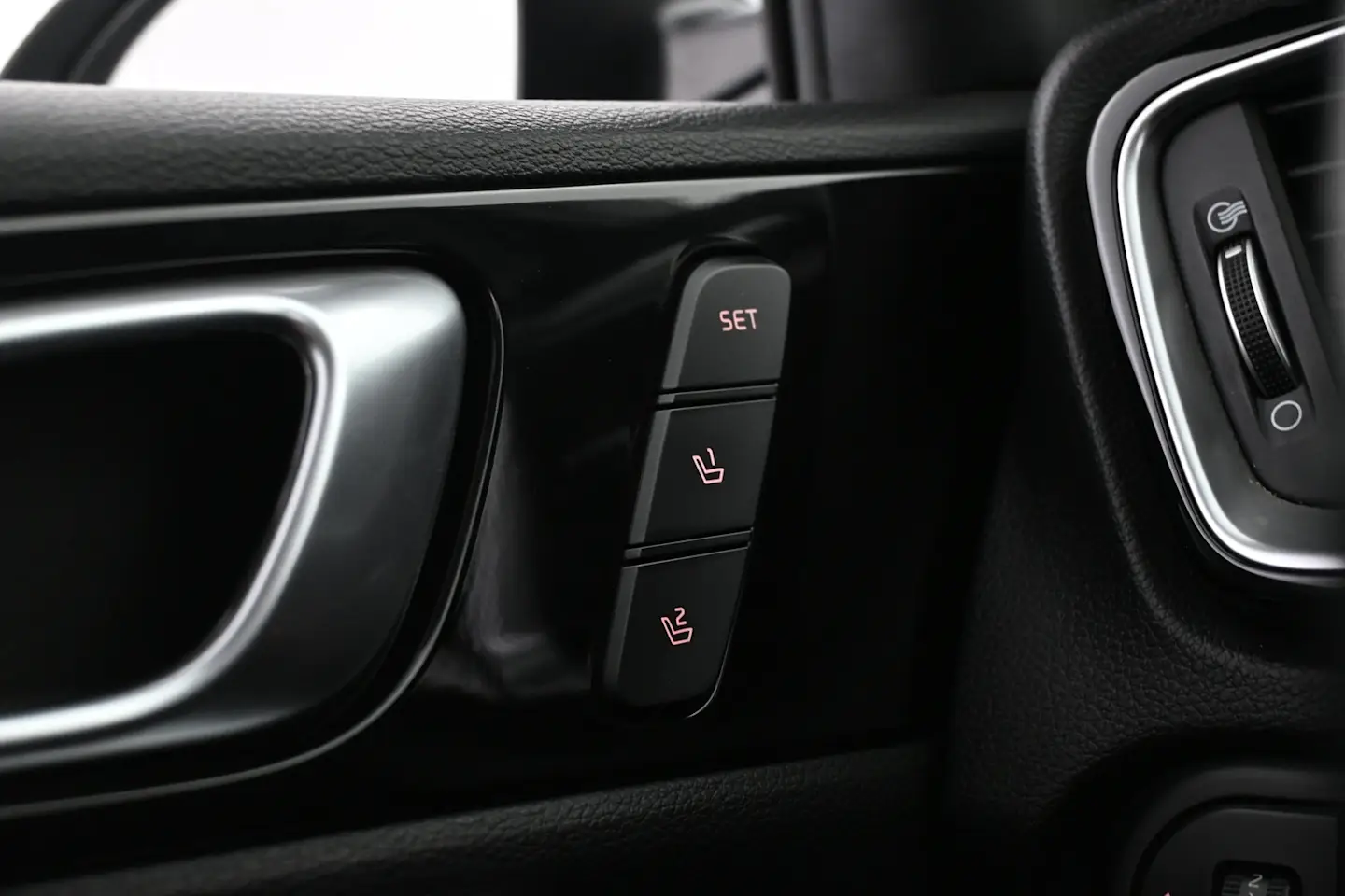 Car Image - 6zPULZt2RfNwXVfIOZRIVA