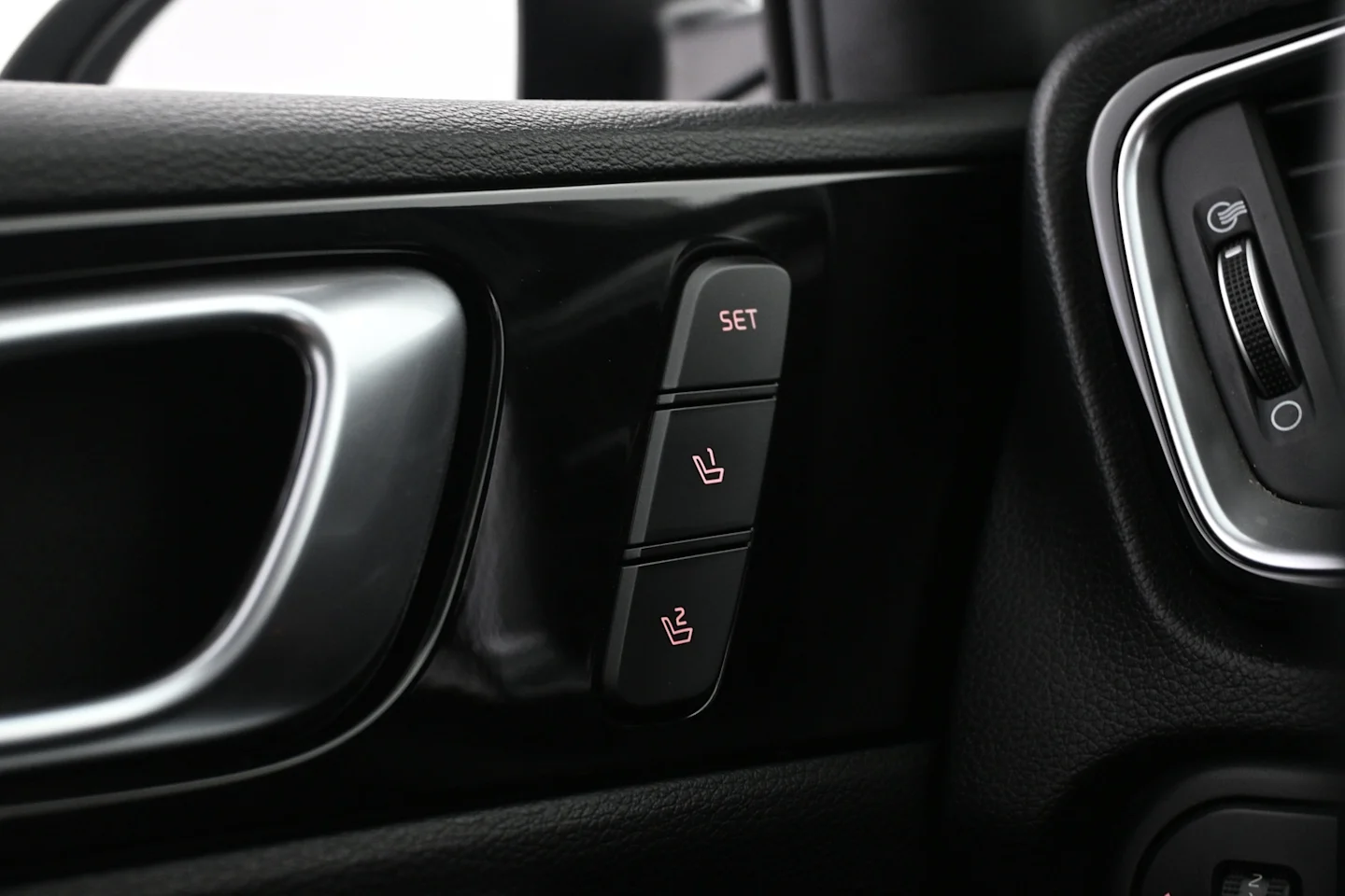Car Image - 6zPULZt2RfNwXVfIOZRIVA