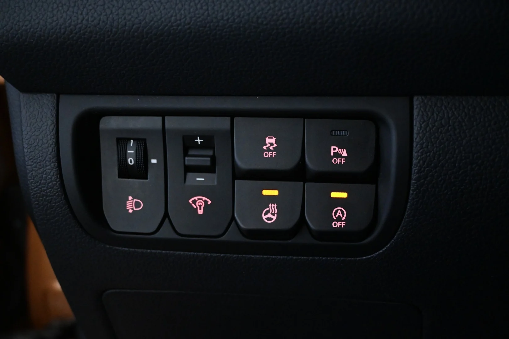 Car Image - 1FuhTaABUAo56wSOex51jI