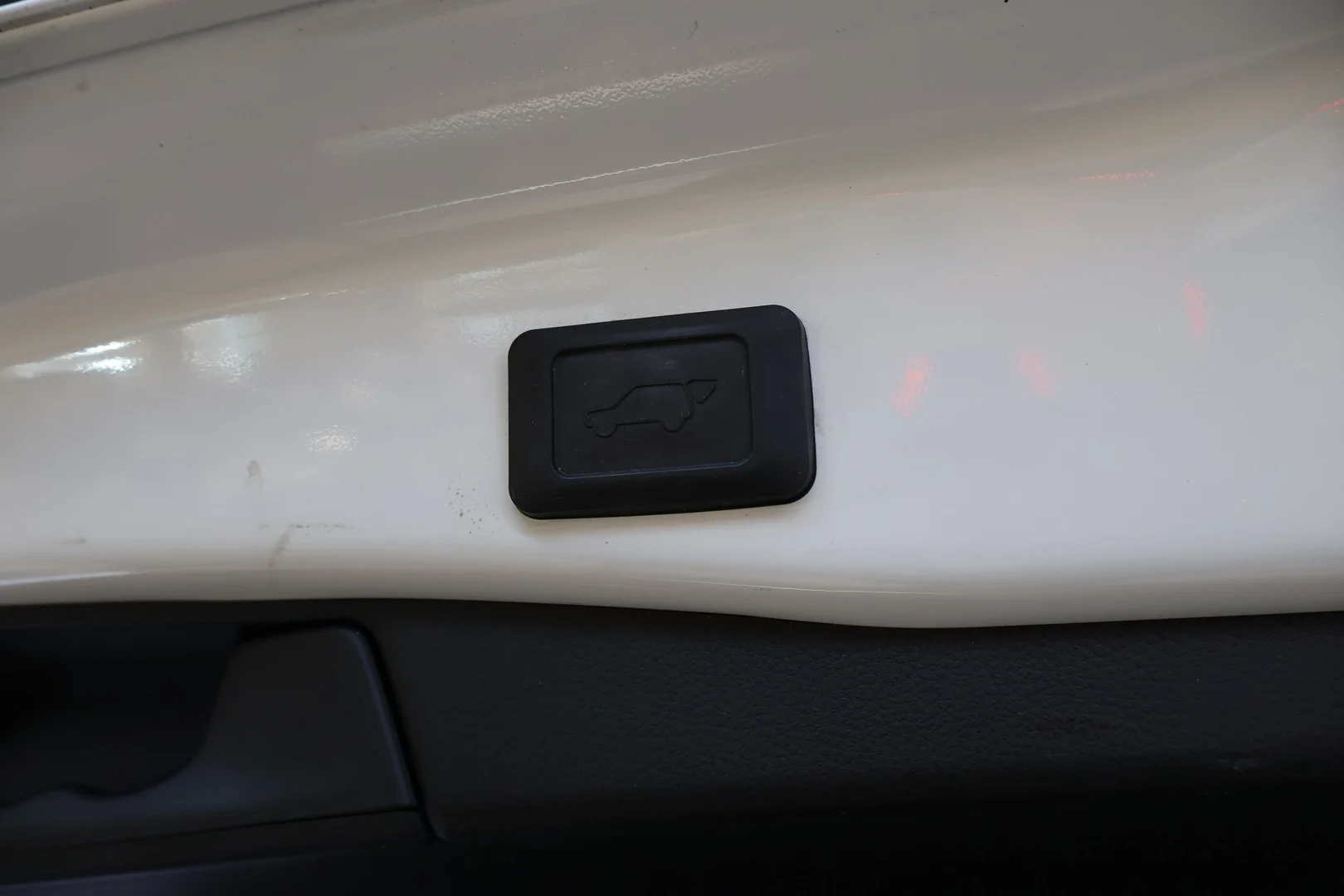 Car Image - 1ozj4ATg4jJf6BDxFAYGkY