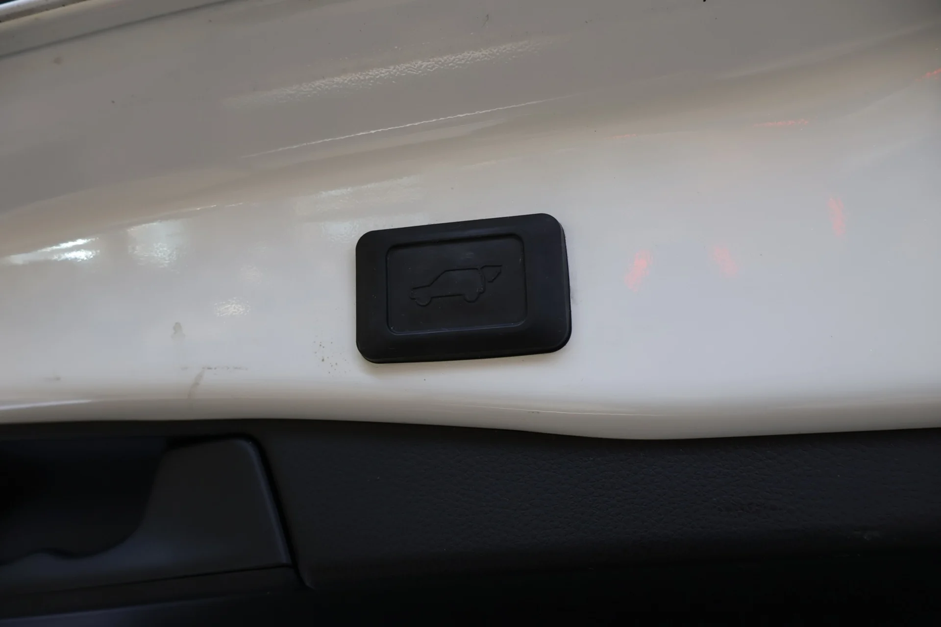 Car Image - 1ozj4ATg4jJf6BDxFAYGkY