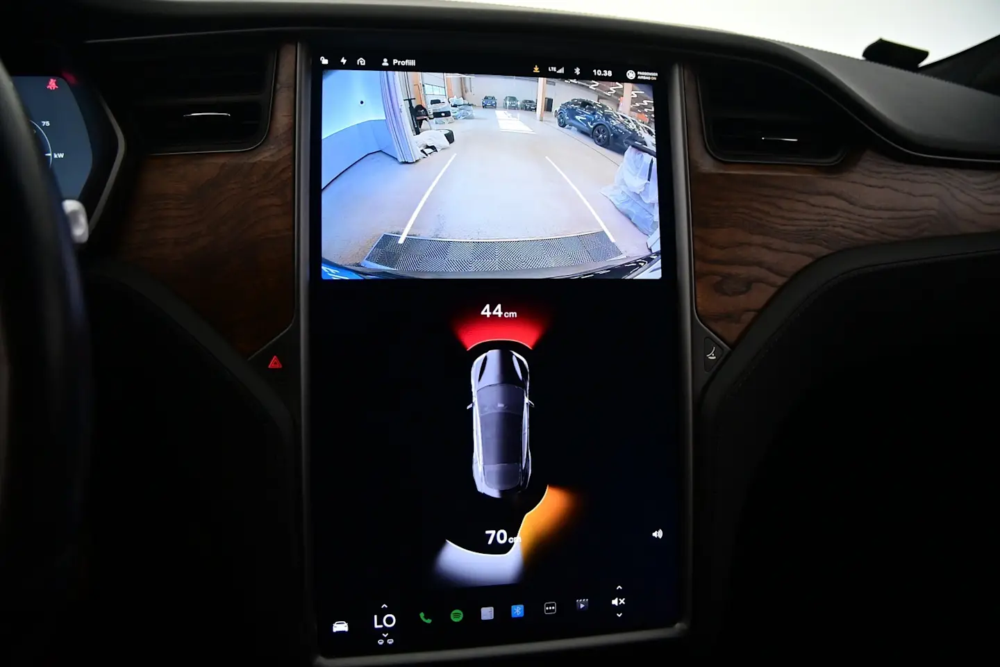 Car Image - 5LjNWqnC8HcoyzKTKqEe6X