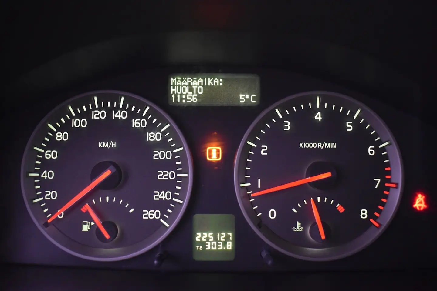 Car Image - l26cw1Ixj35FJpzJZbwkL