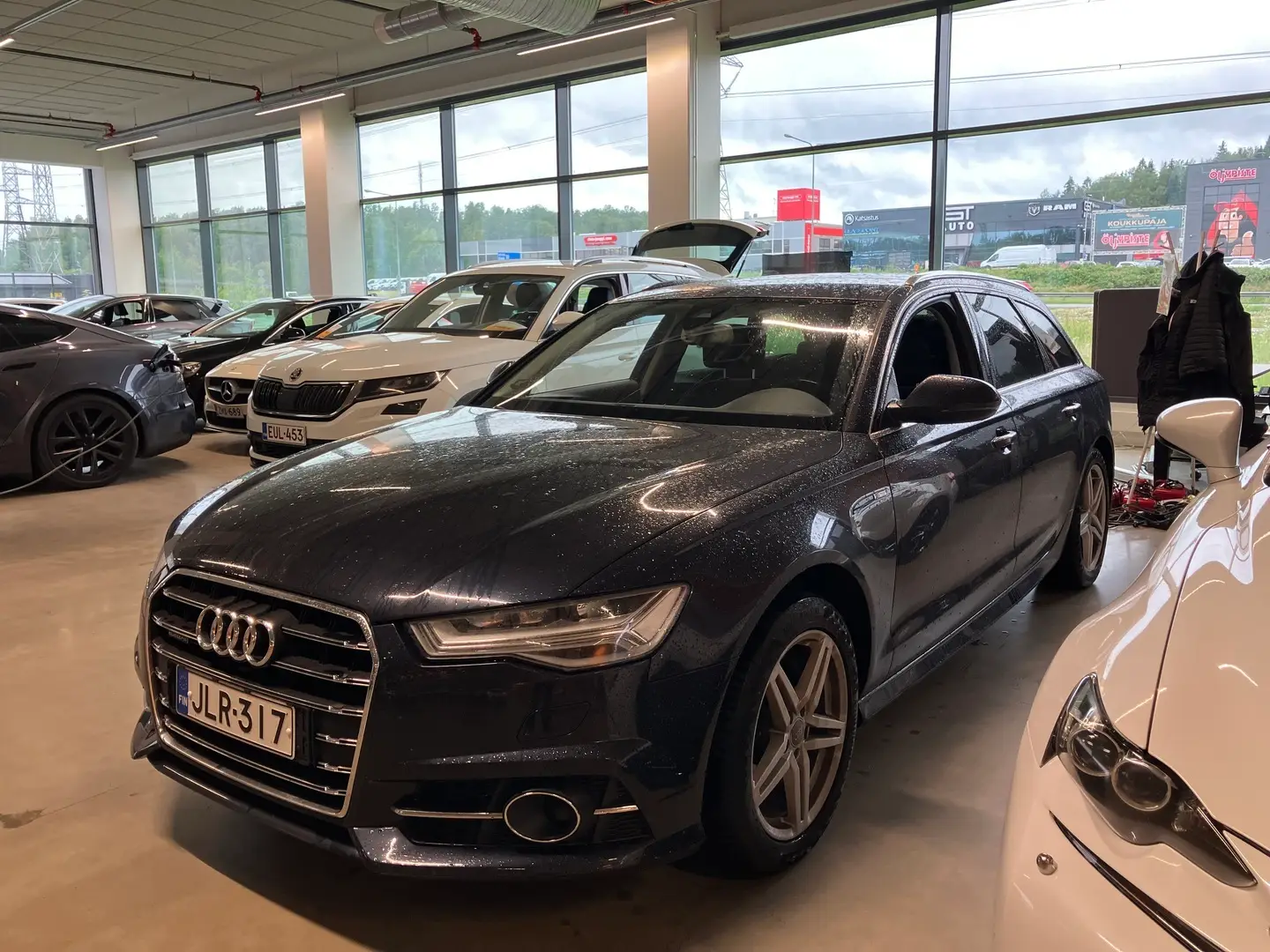 Car Image - 7InHV2hy6jvR1qs3BgBCzM