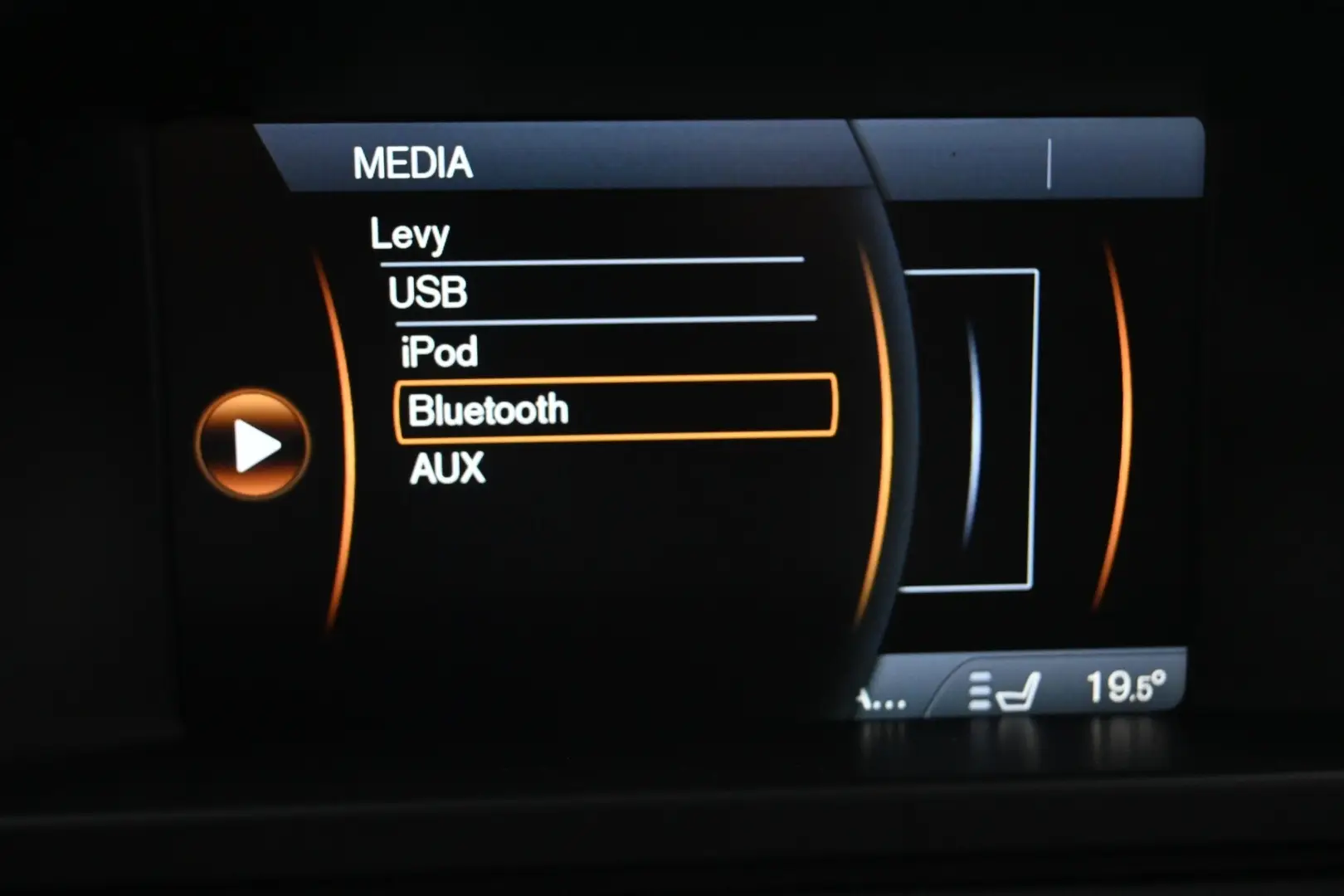 Car Image - 4AaJ5qpeFFk4AWf2ijj7zR