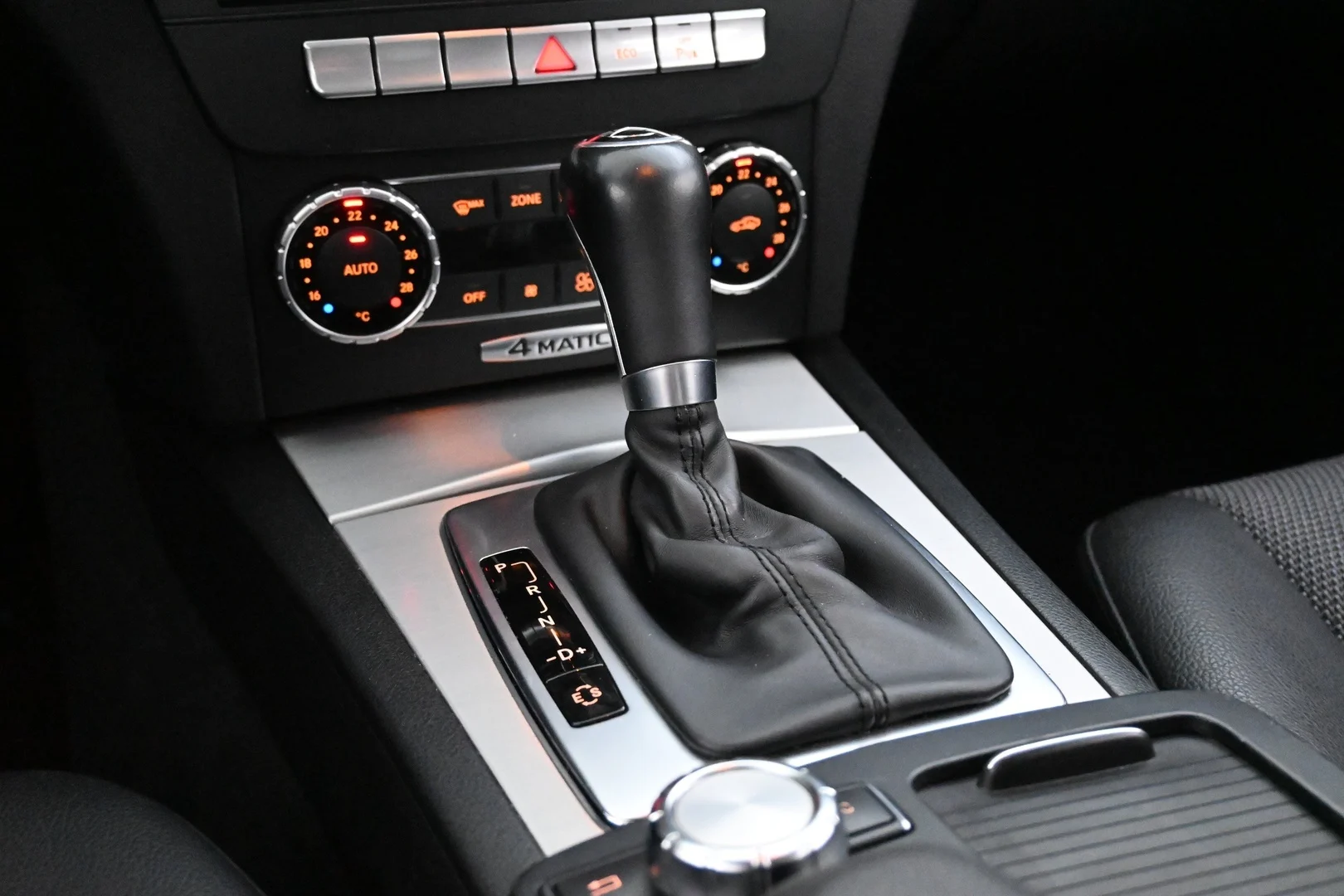 Car Image - 29jZeqoKTEm3j8nBN5vtSs