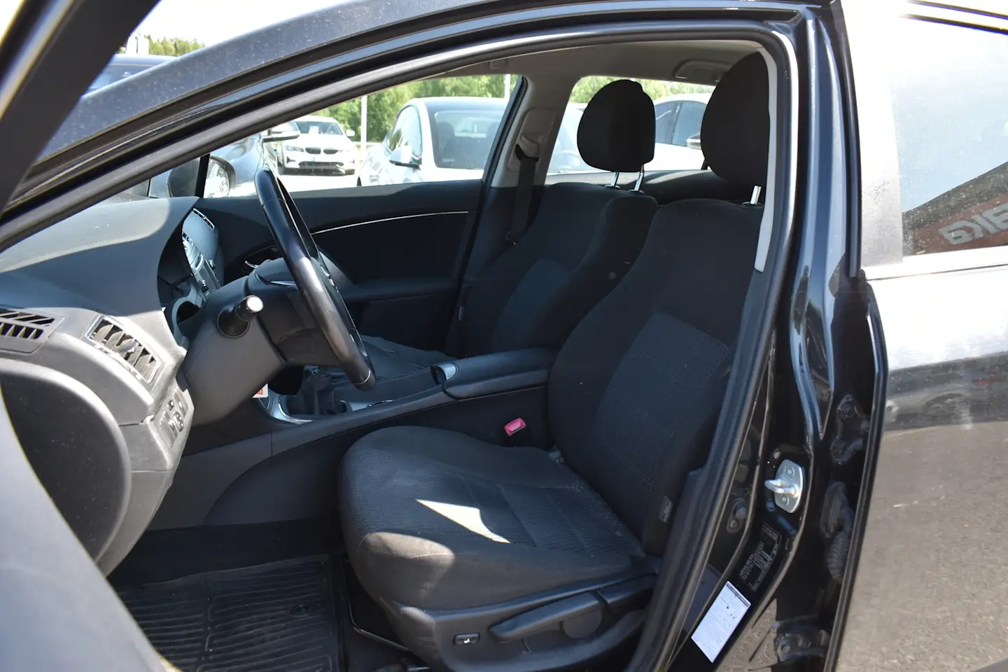 Car Image - 2pjOhDgVzM18PSS90Srkib