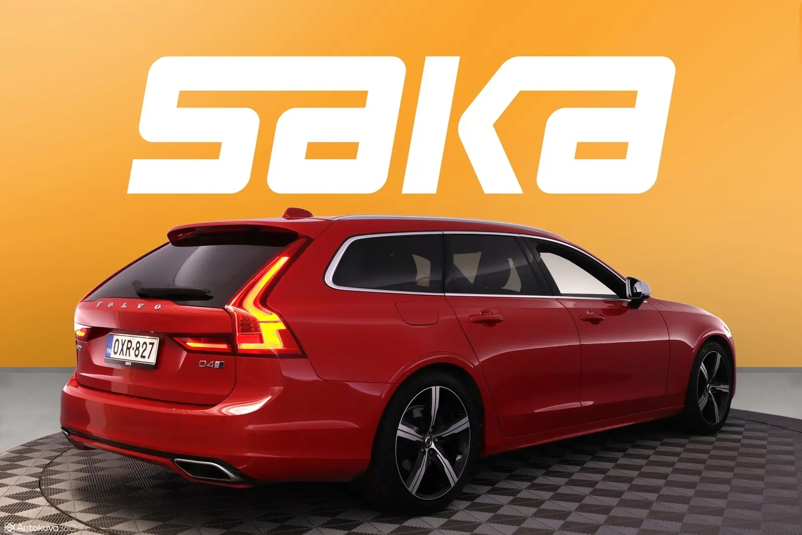 Car Image - 1e9fGs4AKUMRy7C7q8y4tz