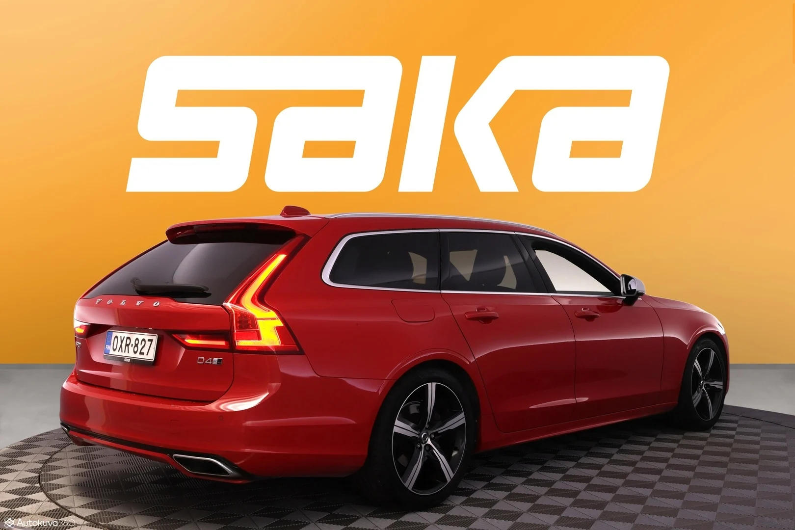 Car Image - 1e9fGs4AKUMRy7C7q8y4tz