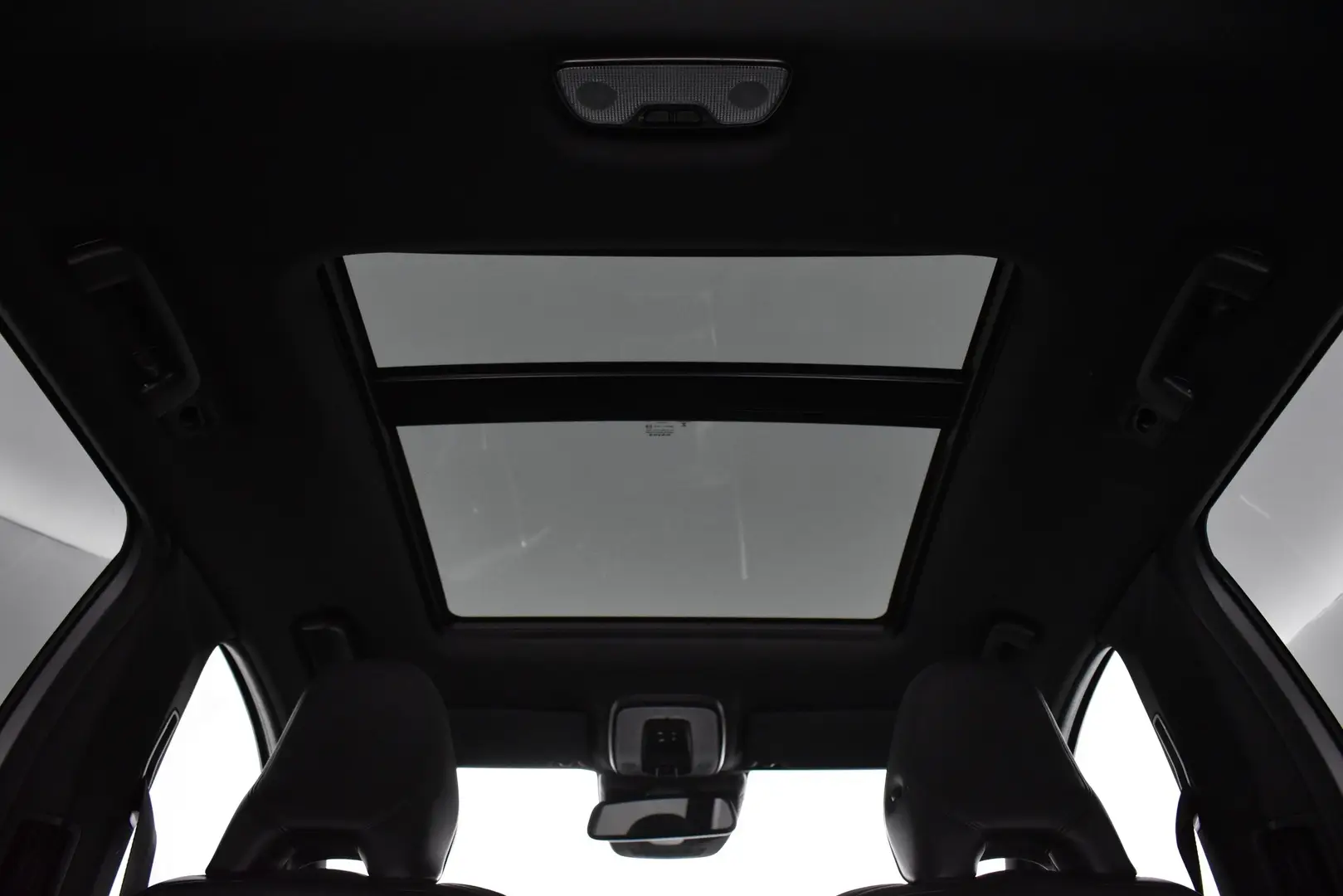 Car Image - 3KFhNwcQ9GvOegbzRHSJkH
