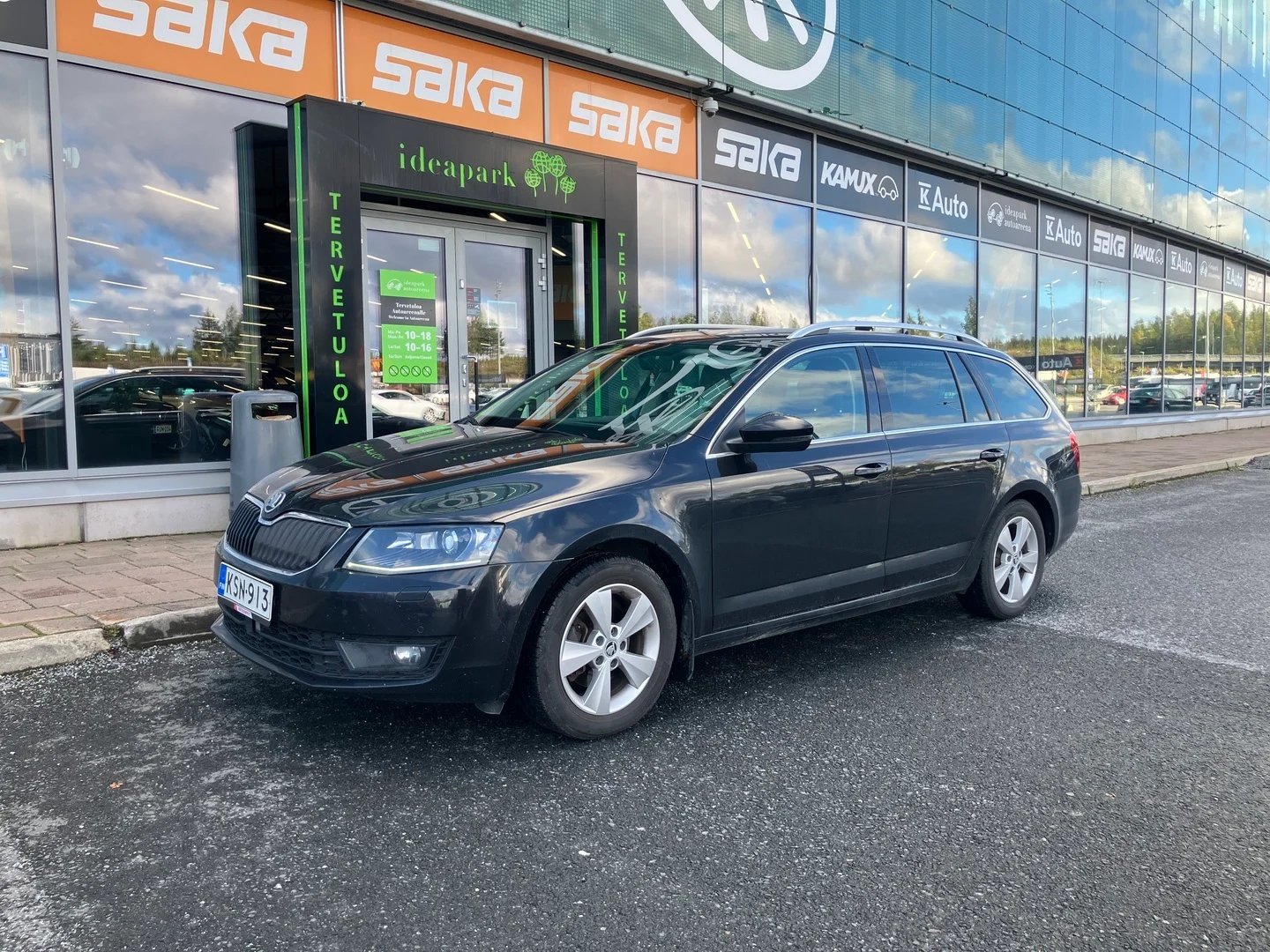 Car Image - 151Ig3f5nEDnI7OS8fEMKk