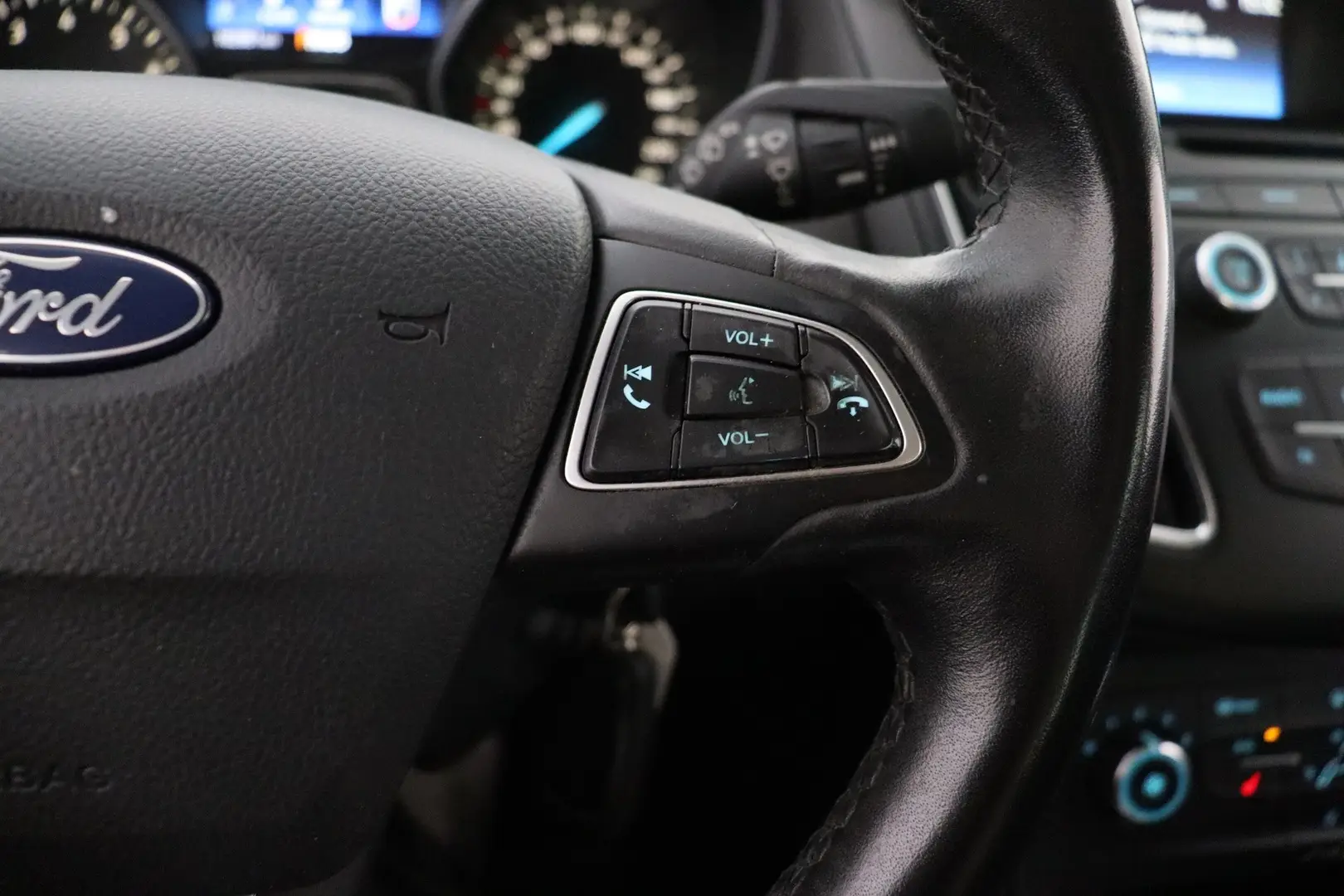 Car Image - 5uVvBLZEB2fQMTcTjwsfOo