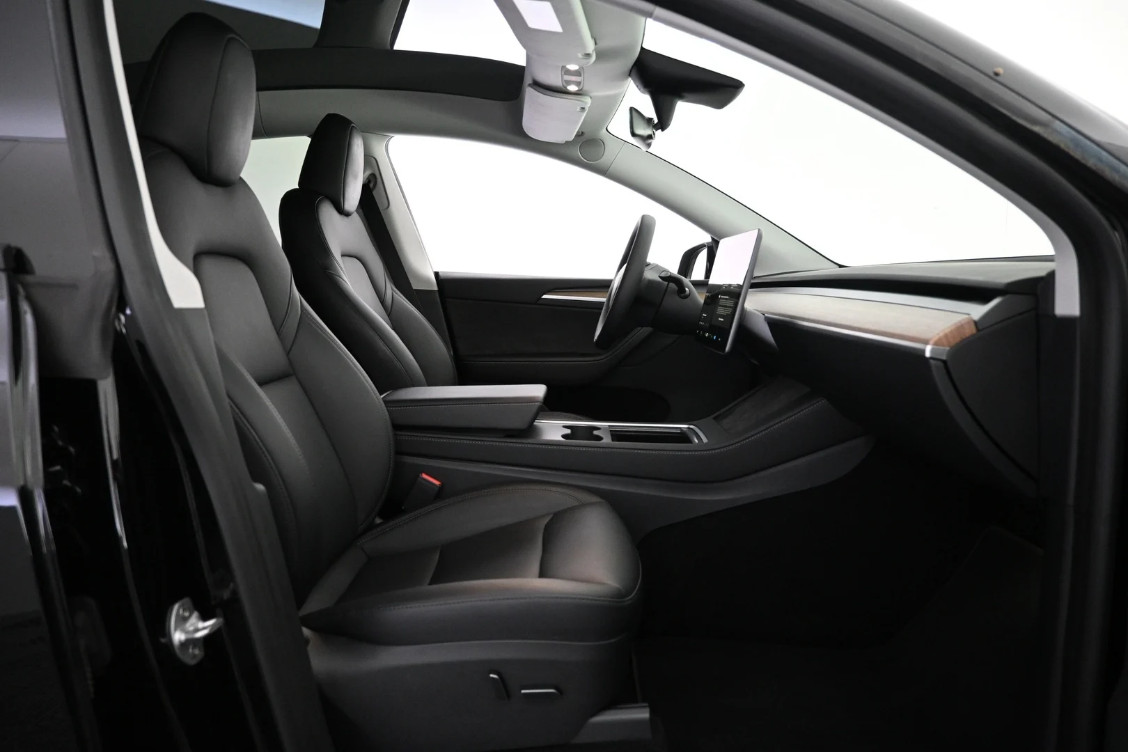 Car Image - lrOIxNyW0KvTde8lb2lvR