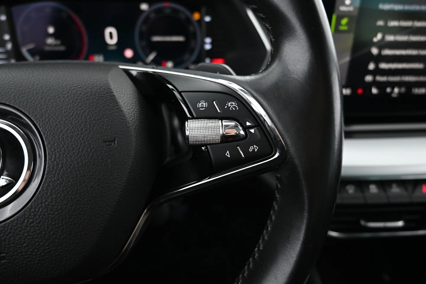 Car Image - 5b2CJeKYIk4LmXH8Wr7WYG