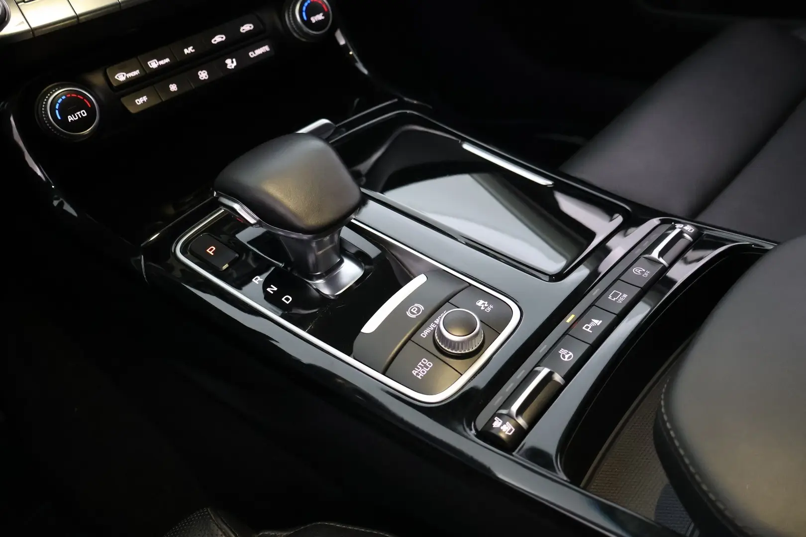 Car Image - 3Nnq1lwnS3l5zAJZ5hVF5v