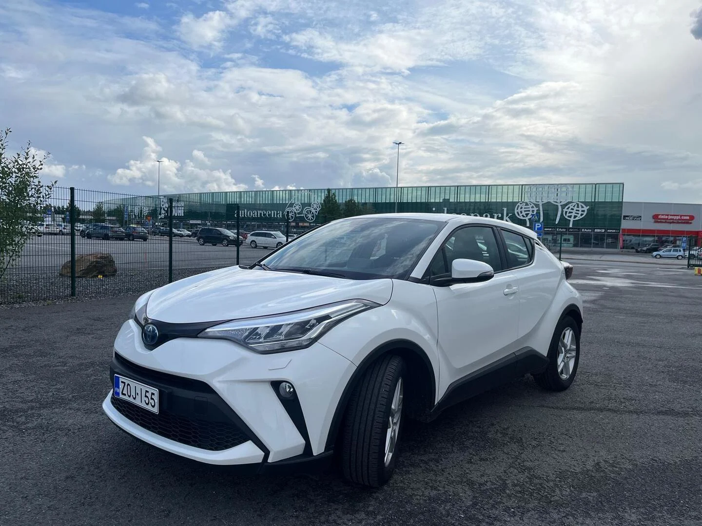 Car Image - 24WGbMxX32pRmBv47OAmyt