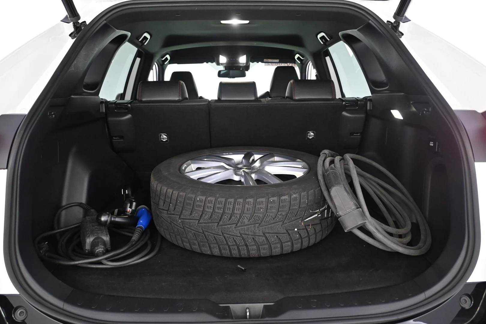 Car Image - 2reW8wtYtL92fYYKhJIJ7o