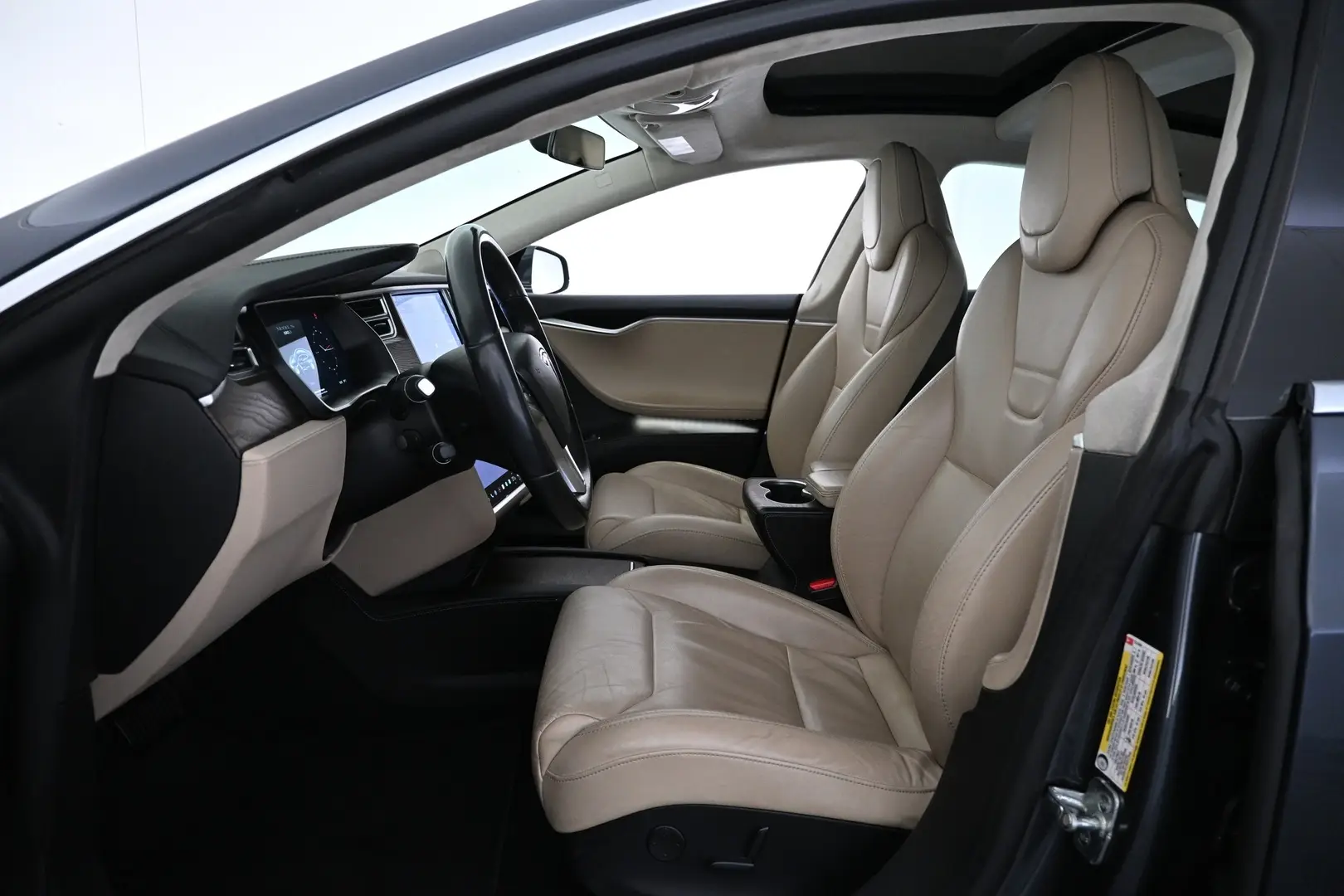 Car Image - 2amc7lCZABIM1BK3JSOo6D