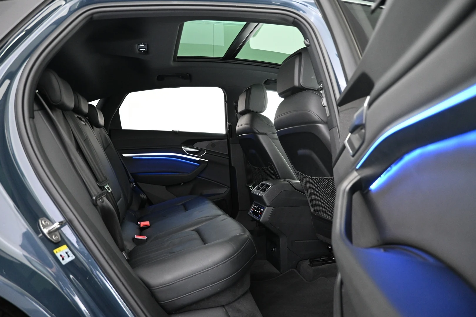 Car Image - 1sudmpbwMfezEXVgUXBSrY