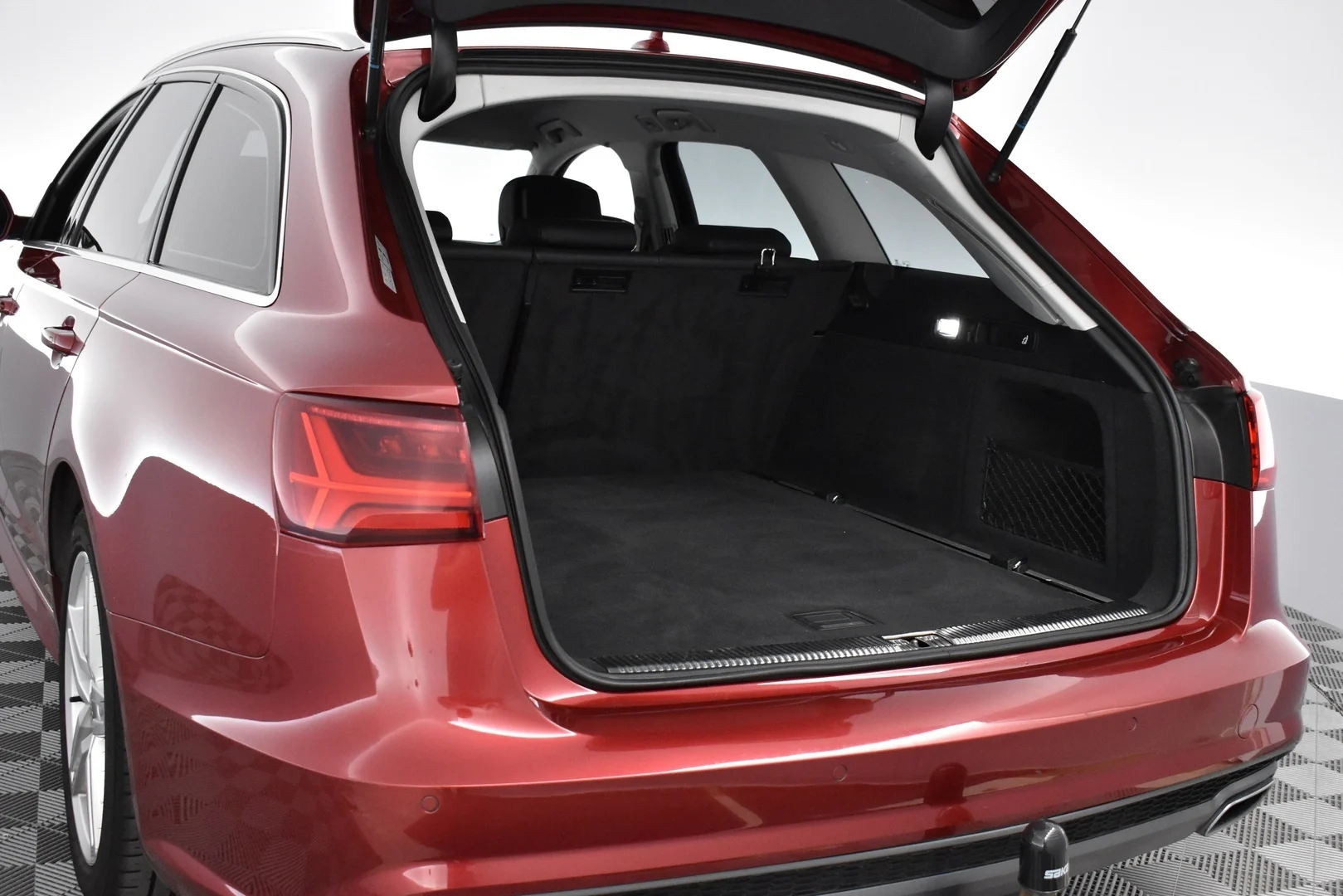 Car Image - 6NPfS3yw6BNsR6R3mYs0s1