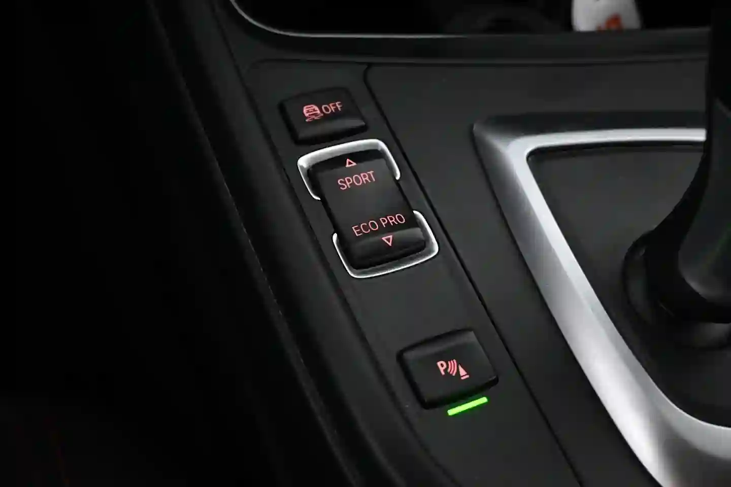 Car Image - 2ljHfzQJ96eazt6w7bmtol