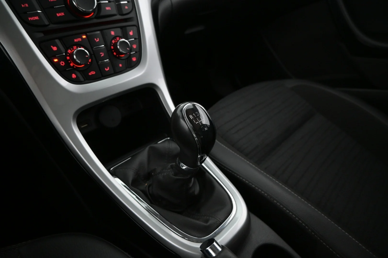 Car Image - 1c0ridsHoWXmBsCcXIlUft