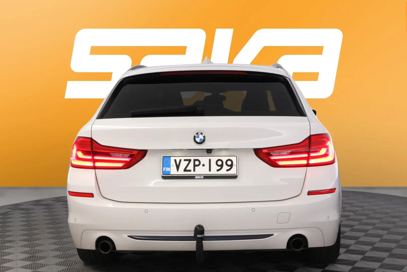 Car Image - 9RPNEC32VBFpnnaS7VdfA