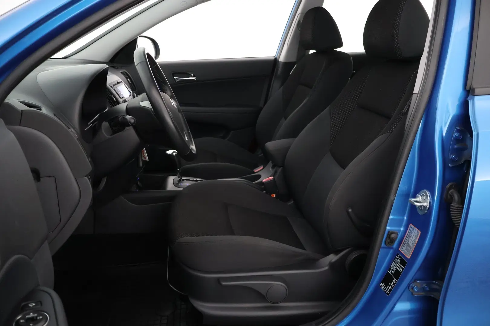 Car Image - omtN7RcoENpy2K4s4cYC6