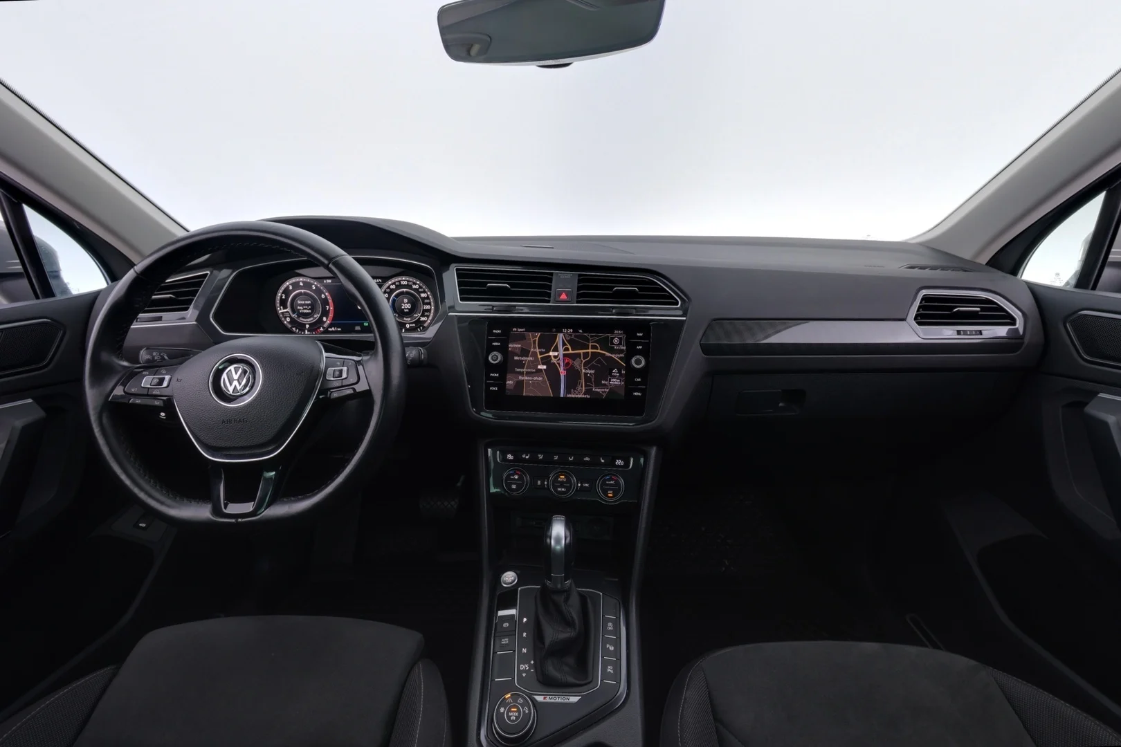 Car Image - 7MBUqWIdy4wViRUZf7mYTl