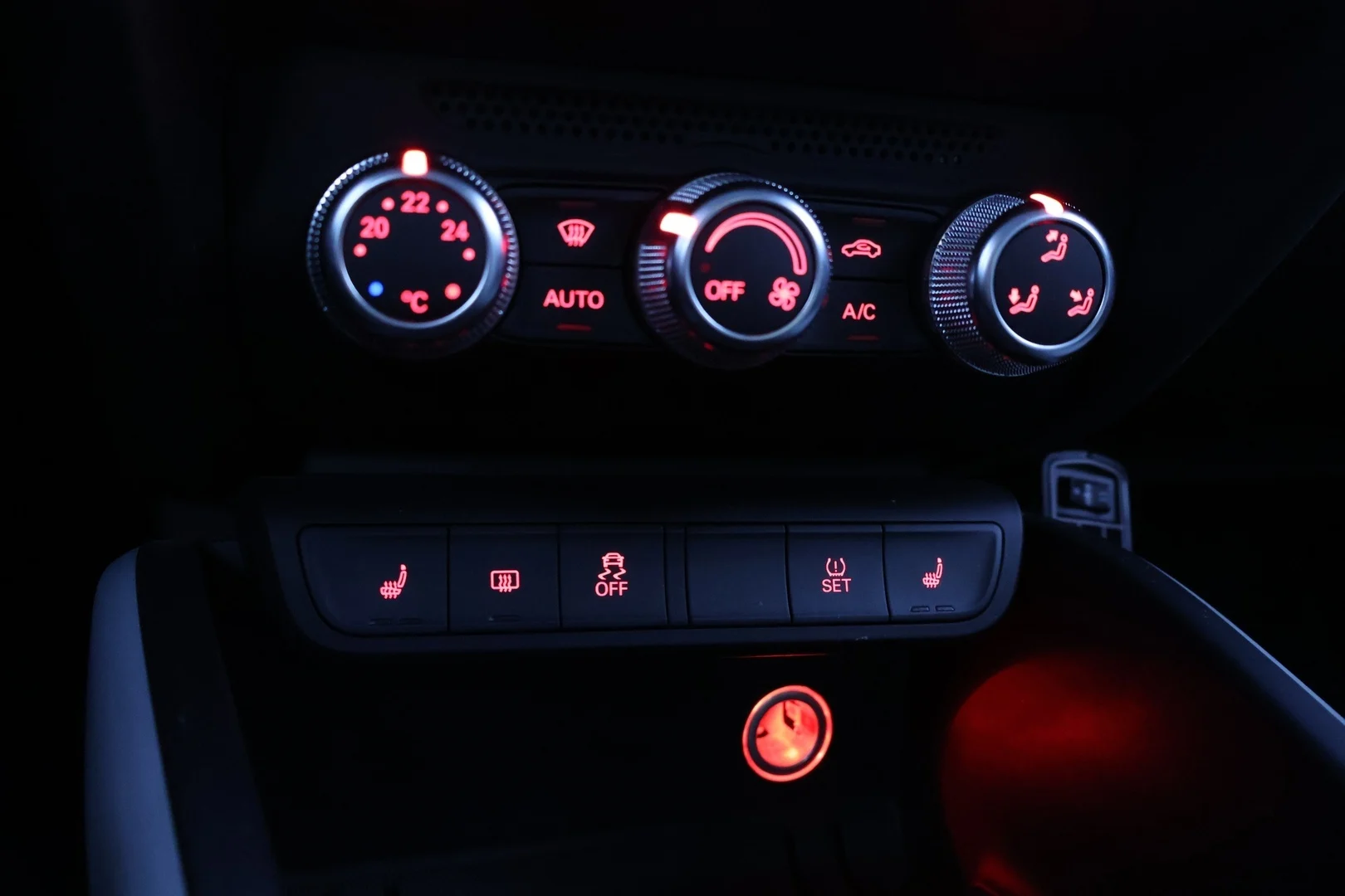 Car Image - 7FJExTBv1COkbMaClaOXfN