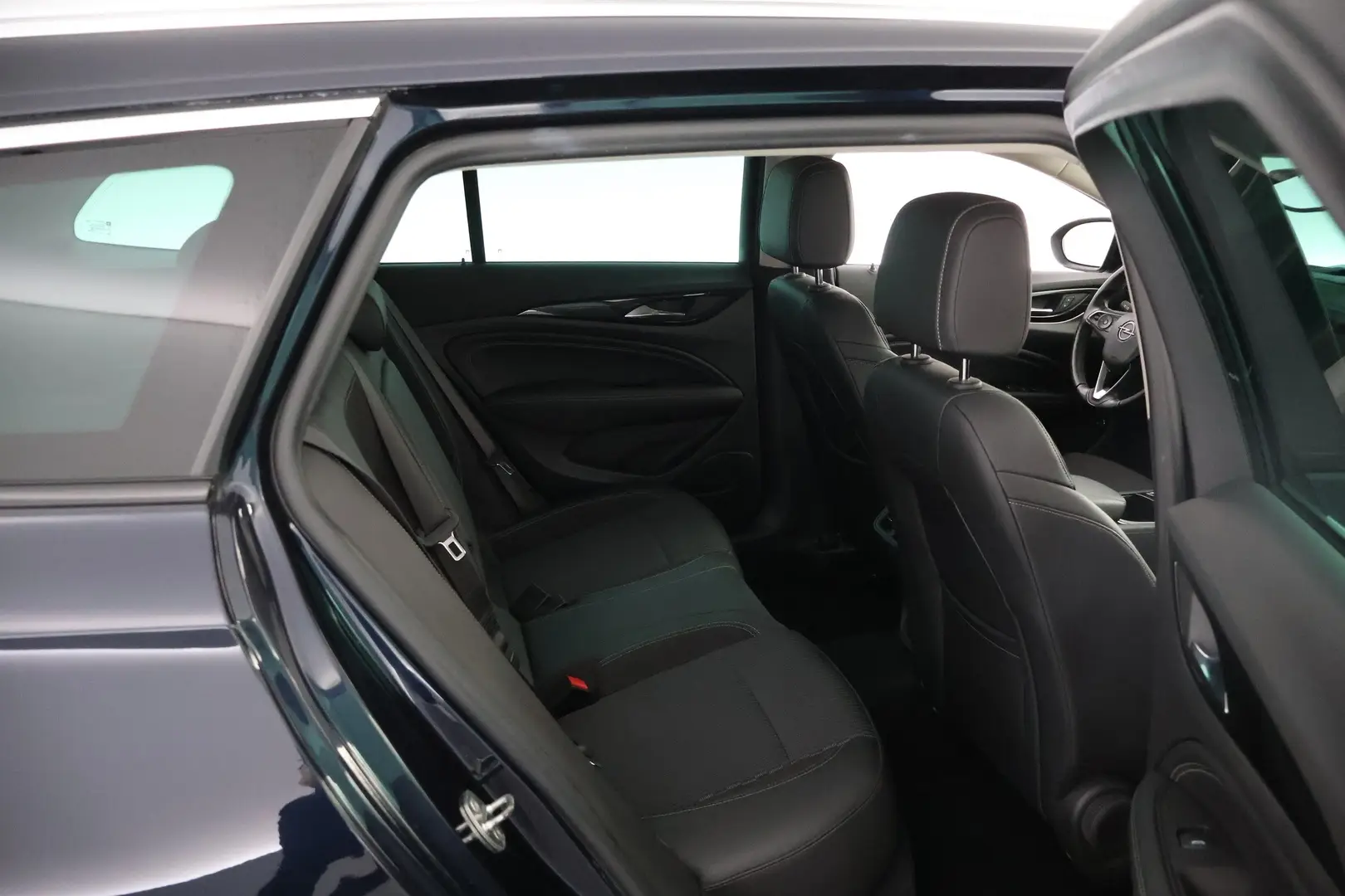 Car Image - 7jG3em0Dm8CXcHsRyp4amz