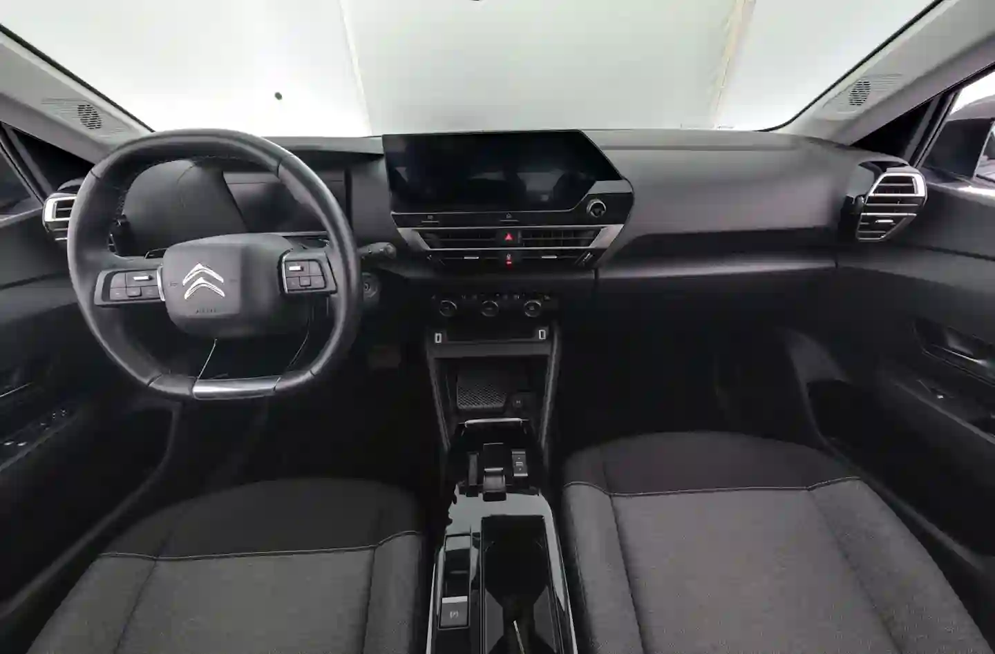 Car Image - 6yZKIKkb0eKhZVjoGconxX