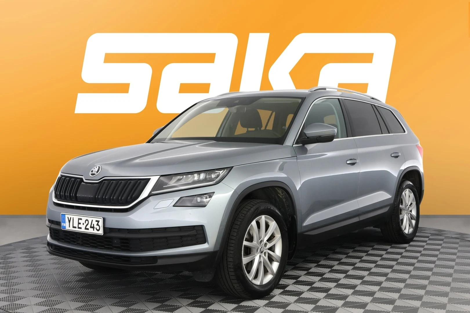 Car Image - 6RZdYRiFbbuujyuKIgj25Y