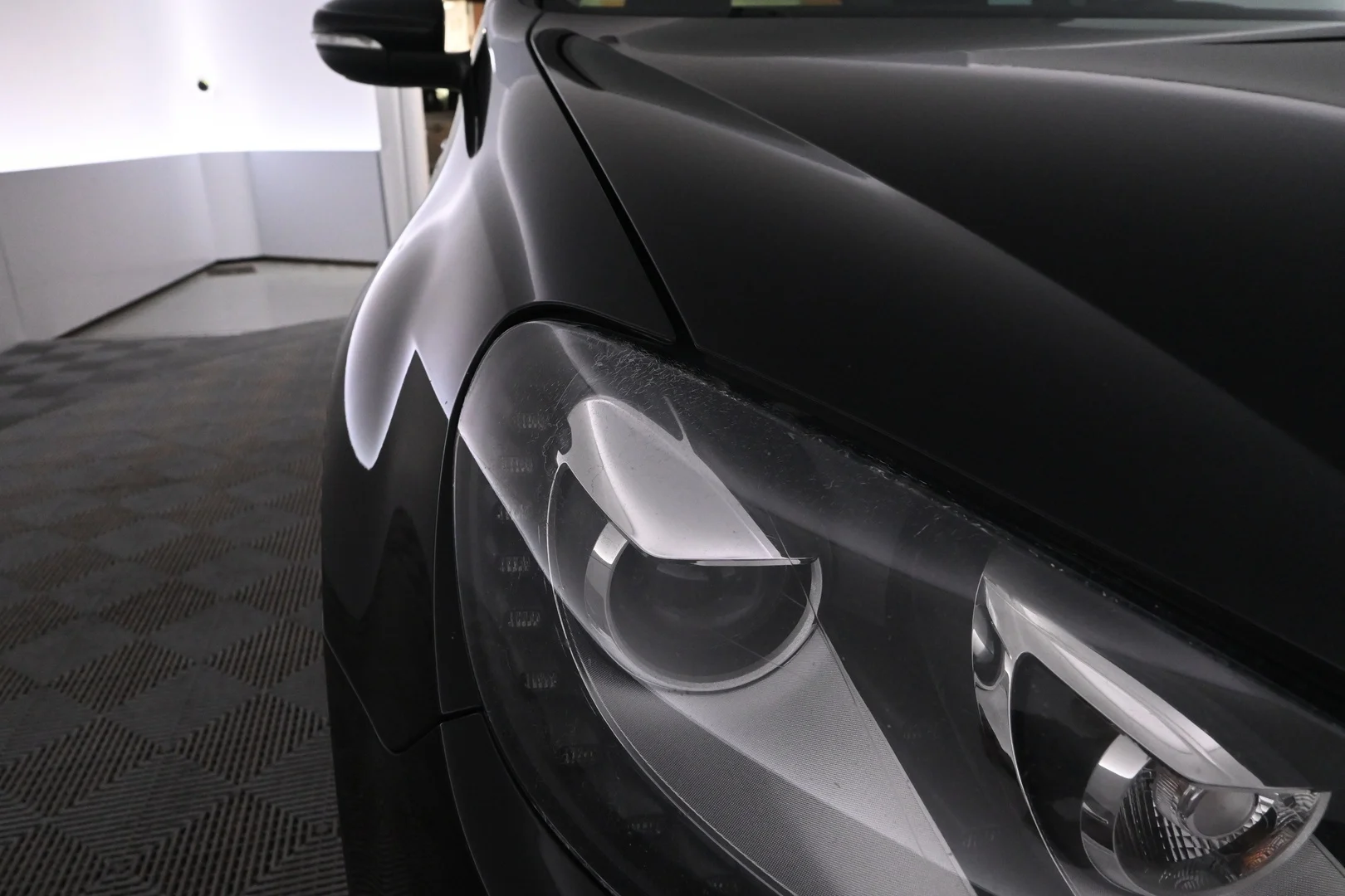 Car Image - mURkkdeqWaHP2vBiMcnSJ