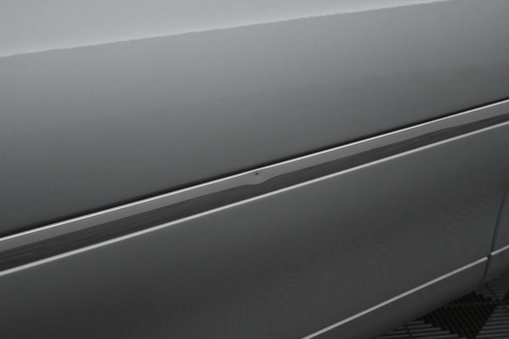 Car Image - 5VwifUGeeP45MUe8clfRP4