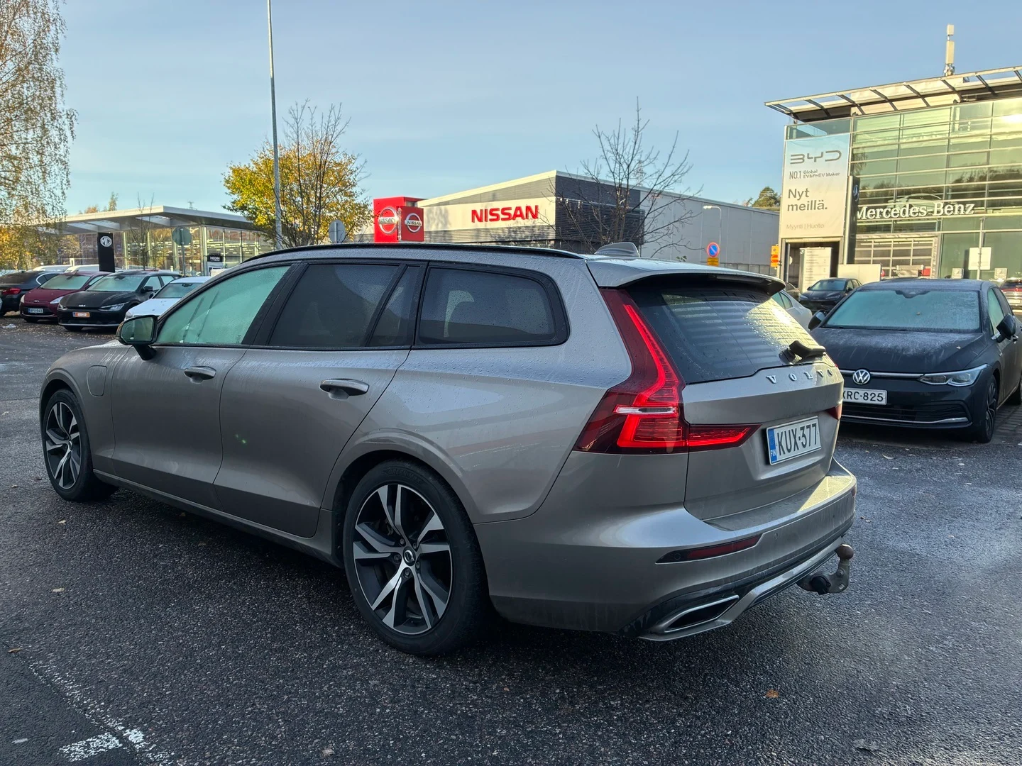 Car Image - 6G7ovd1XRn1UVjsziloAZE
