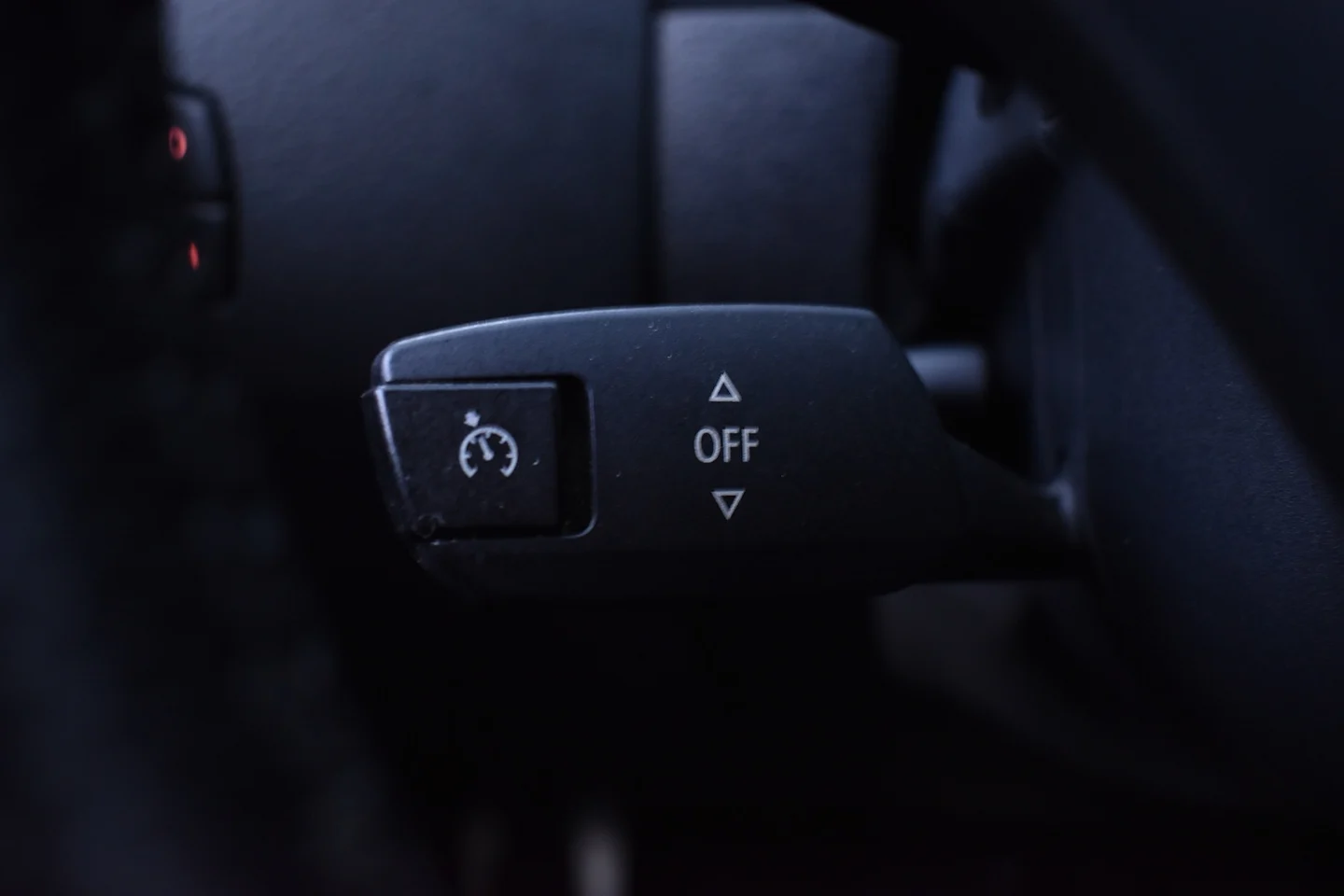 Car Image - 4nBsqiNdIBJt220qY41Tkh