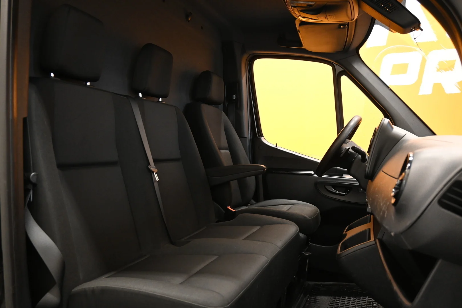 Car Image - 7eiNfV2ME8gYSW3vamd9YL