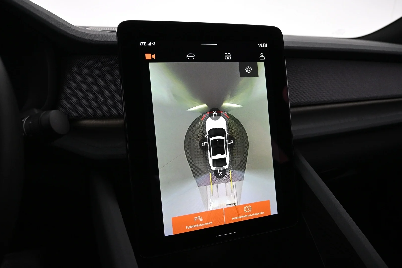Car Image - 3VicwlOE23irC8mPbkn5H5