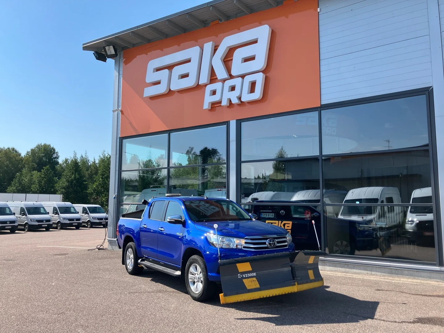 Car Image - 3Kq1BIu1JcwreAefB1YVFP