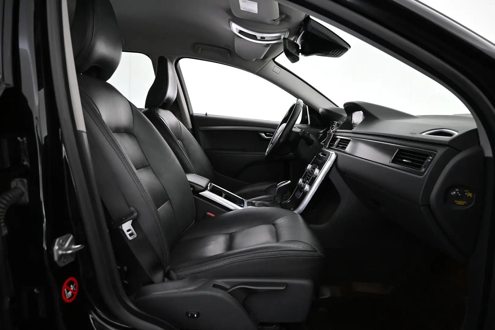 Car Image - 5bc2WDW3cpZLkkHse0tzRF