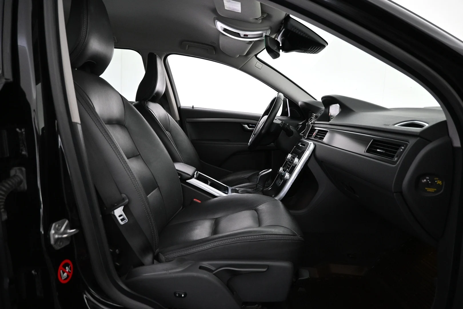 Car Image - 5bc2WDW3cpZLkkHse0tzRF