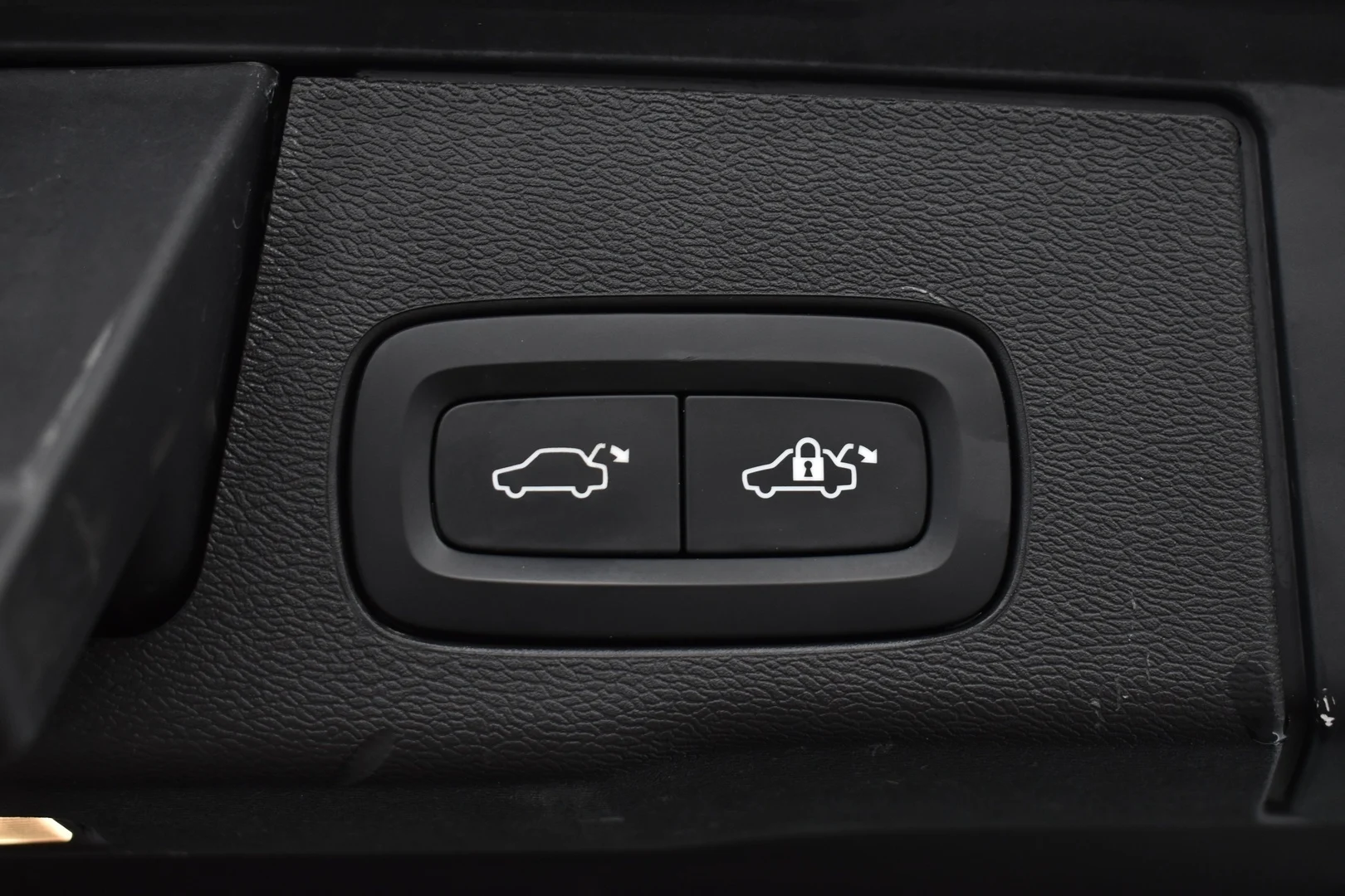 Car Image - 4b2U9JSyDX6FtdA4pndUtg