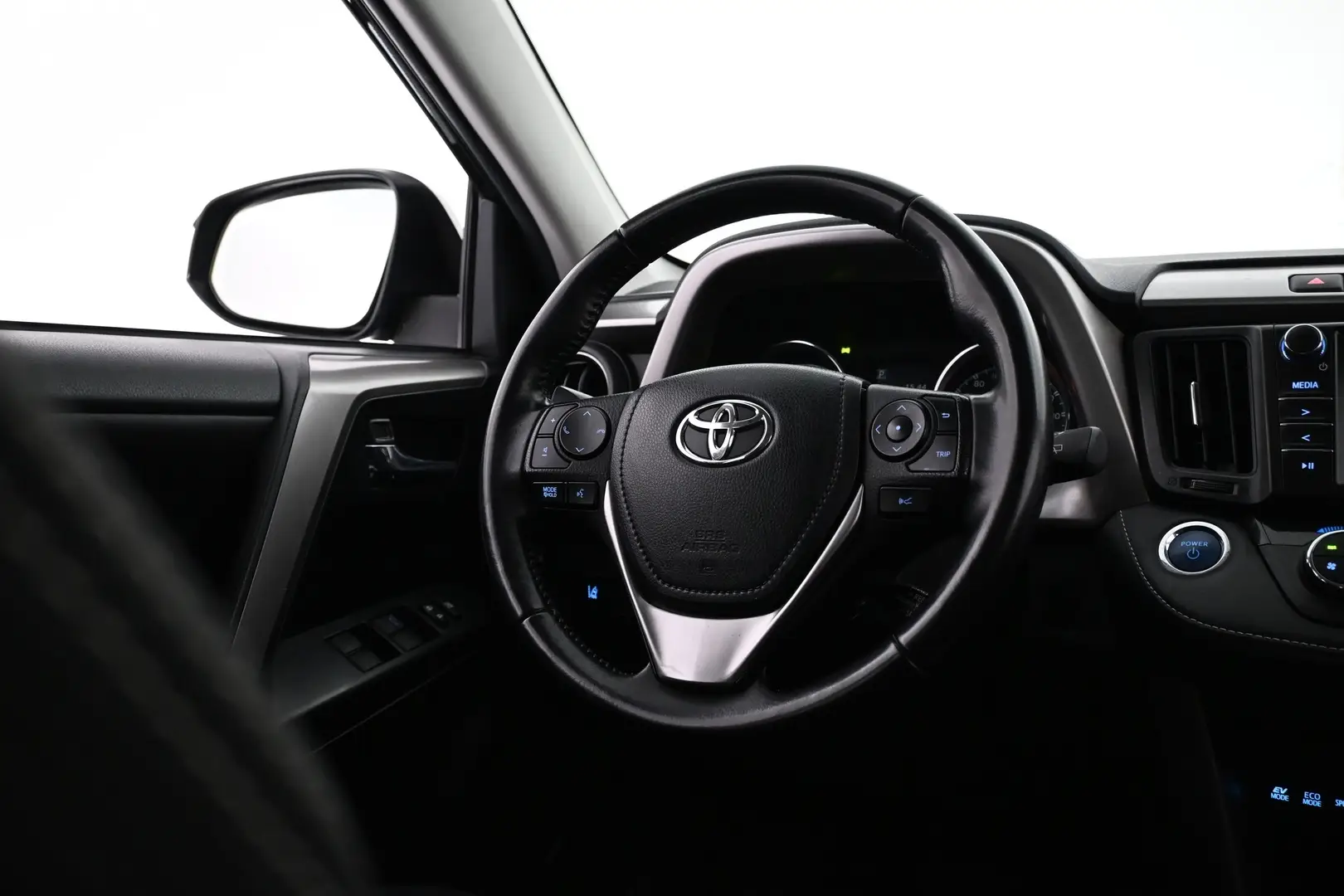 Car Image - 7sZgdb97TKeWnxaDvEXtqX